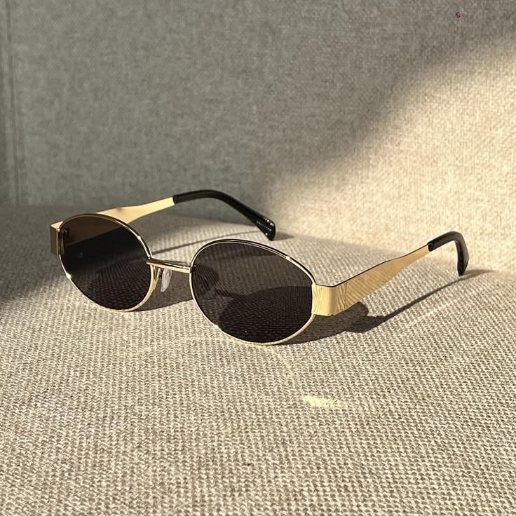 Celine gold noir